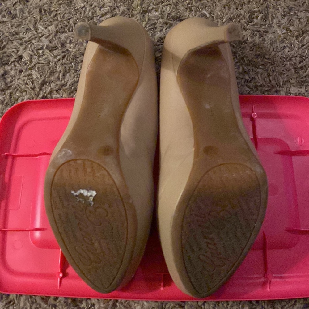 Gianni Bini beige heels, size 10 - Picture 7 of 10